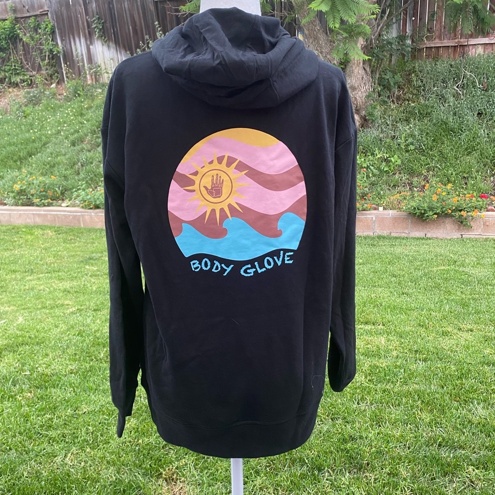 NWT Body Glove long sleeve hoodie.Size M.